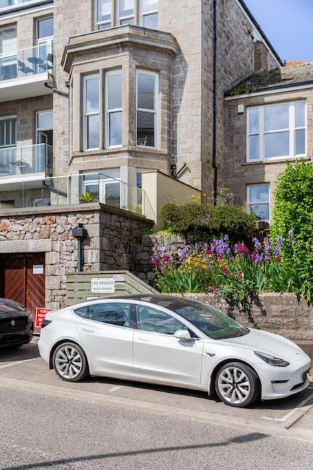 Porthminster View Luxury Sea Views Balcony, Parking, Pool, & Gym * St Ives