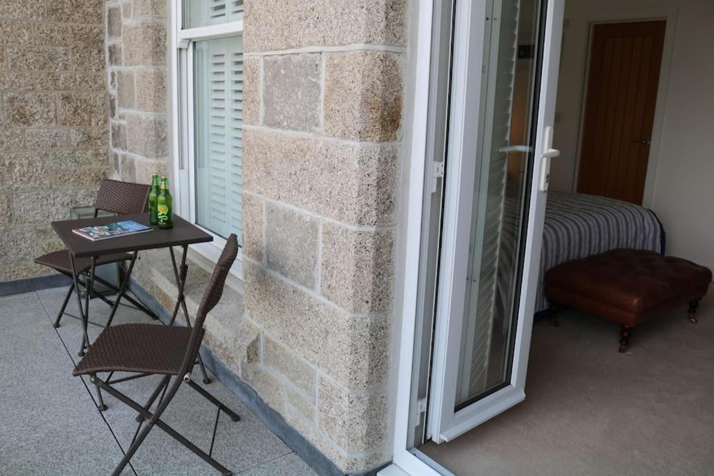 Porthminster View Luxury Sea Views Balcony, Parking, Pool, & Gym